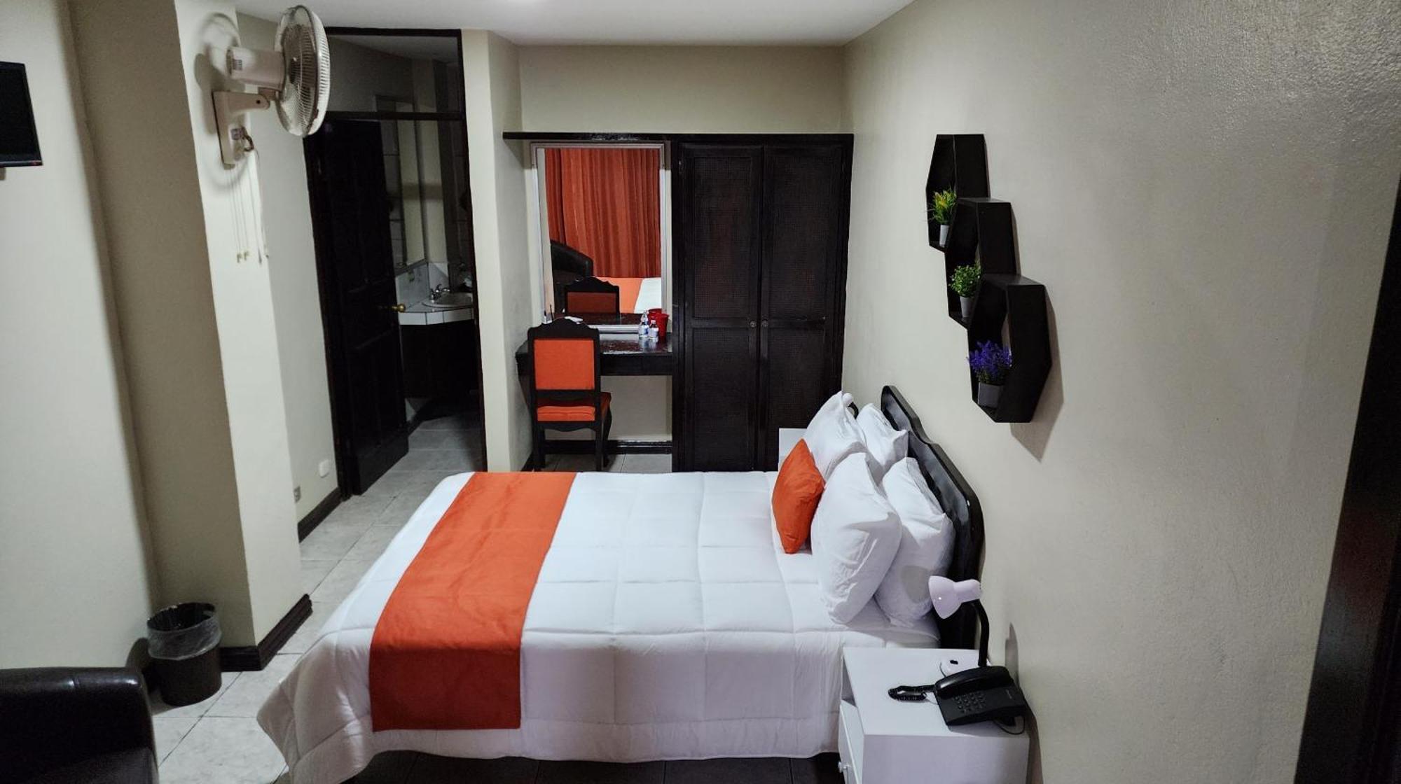 Hotel America Ередия Екстериор снимка